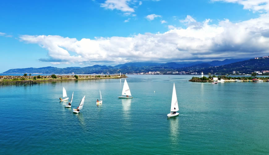 Trabzon, Beşikdüzü İlçesinde Kano ve Yelken Deneyimi: Doğanın Serin Sularında Macera